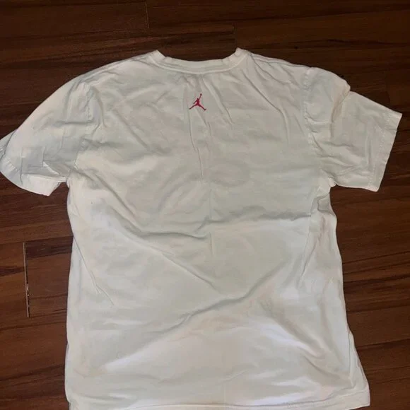 T-shirt - Picture 2 of 2